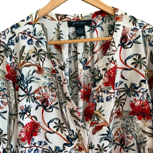FAITH & Zoe Womens Kamran Split Neck Floral Blouse WOMEN'S Size 1X Feminine - Picture 3 of 11